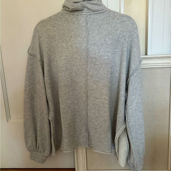 Free People gray 1/4 zip cropped boho sweatshirt  with lace applique detail S - Picture 2 of 13